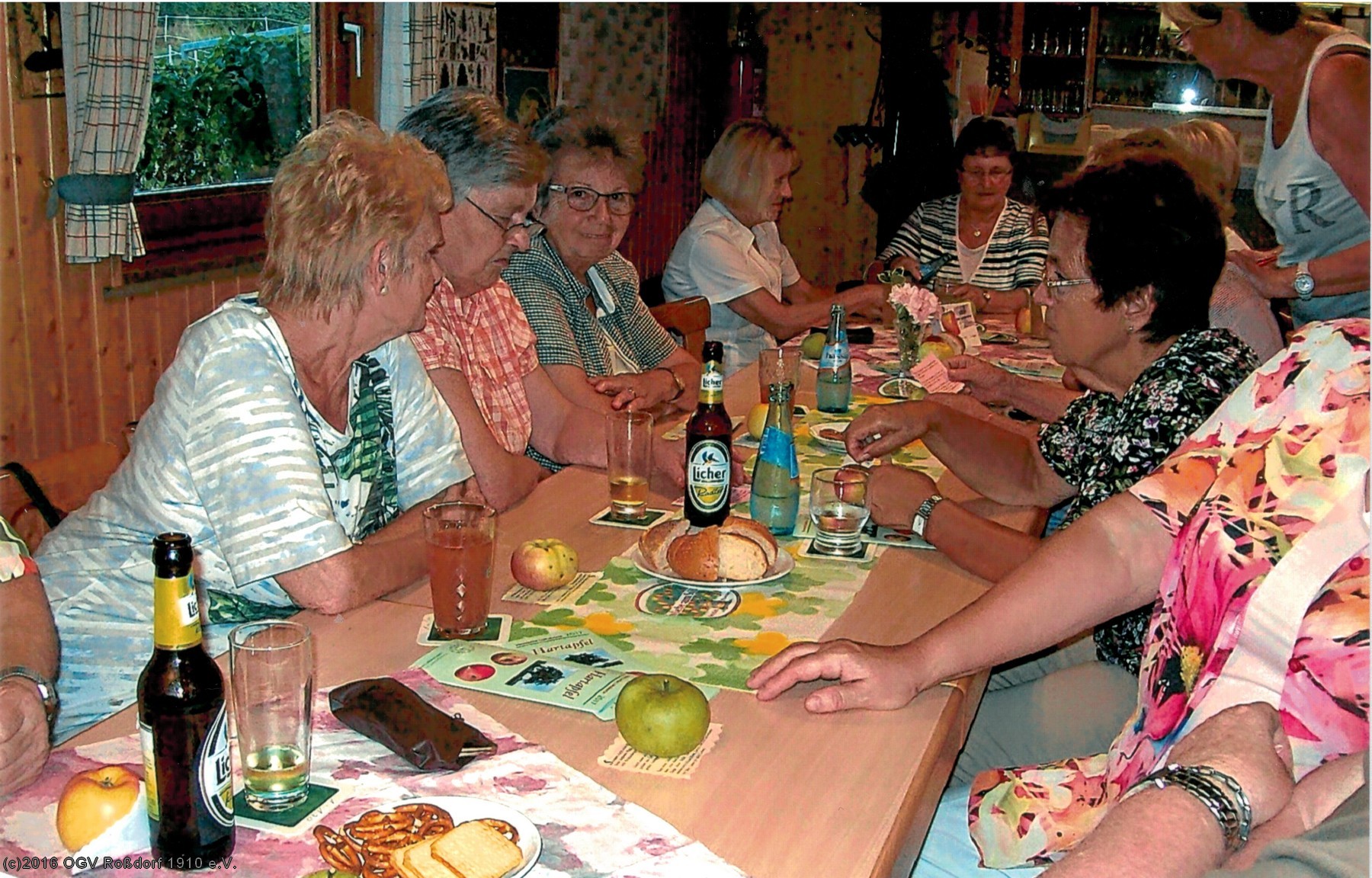 Apfelsortenbestimmung beim OGV-Frauenstammtisch Apfelsortenbestimmung beim OGV-Frauenstammtisch
